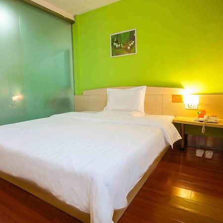 7Days Inn Deyang Zhongjiang Kuishan Park Eksteriør bilde