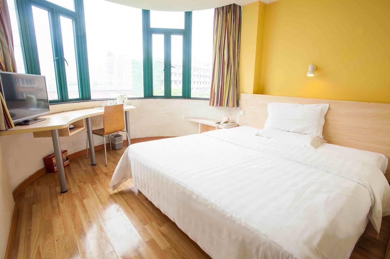 7Days Inn Deyang Zhongjiang Kuishan Park Eksteriør bilde