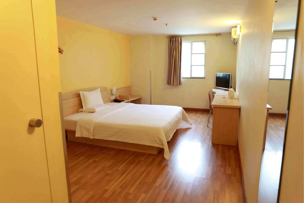 7Days Inn Deyang Zhongjiang Kuishan Park Eksteriør bilde