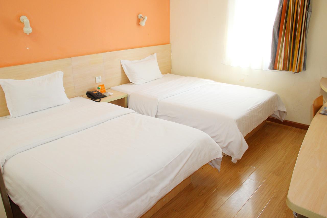 7Days Inn Deyang Zhongjiang Kuishan Park Eksteriør bilde