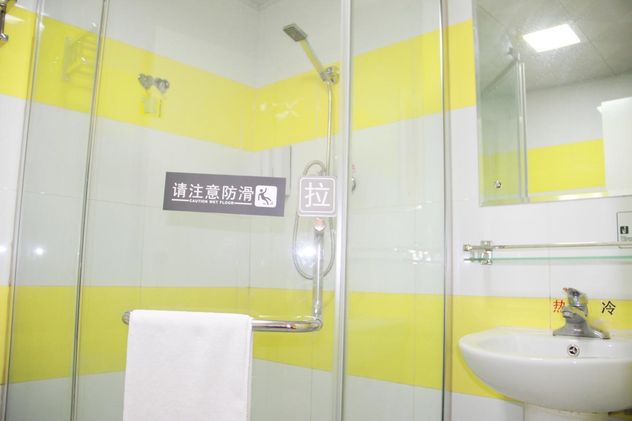 7Days Inn Deyang Zhongjiang Kuishan Park Eksteriør bilde
