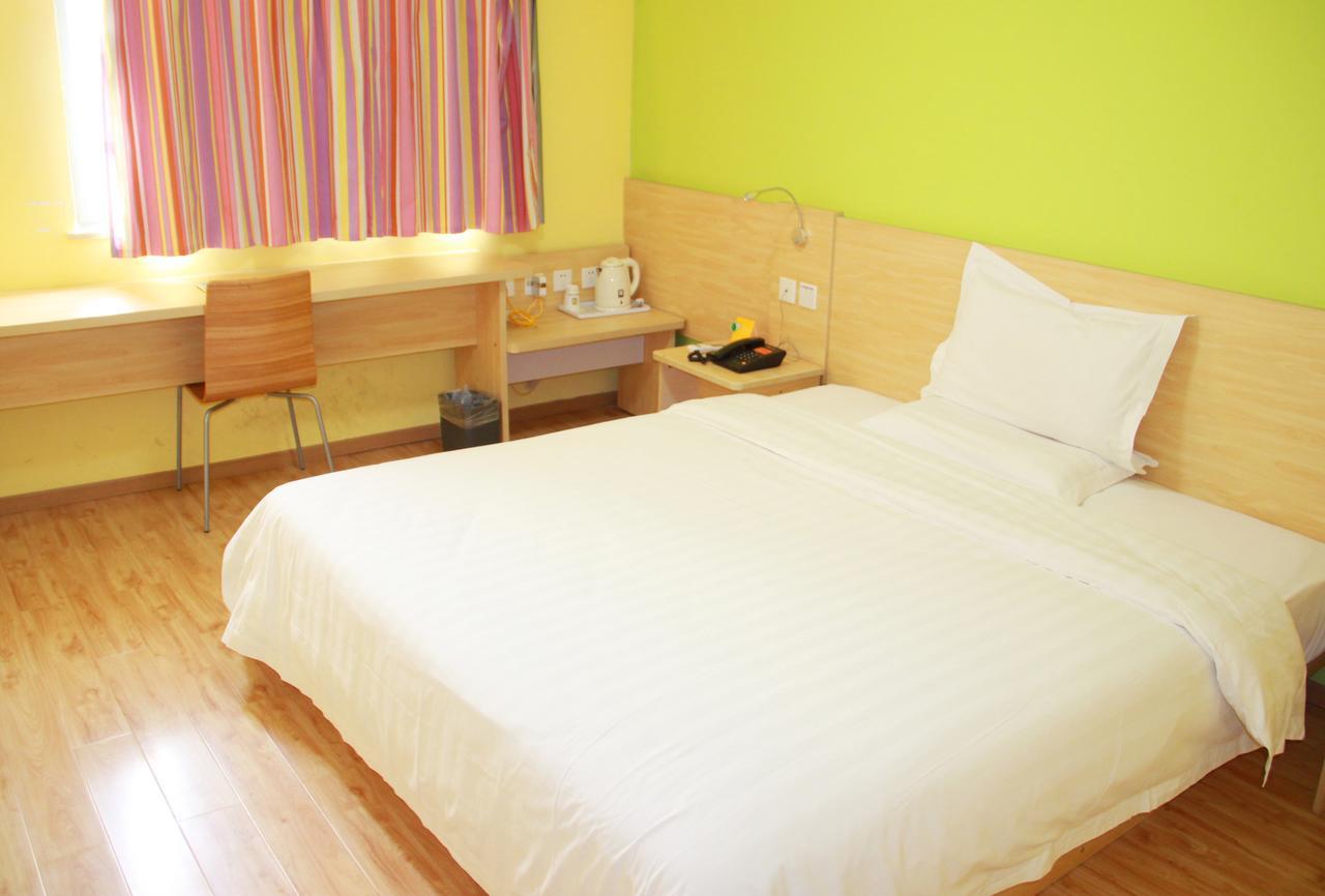 7Days Inn Deyang Zhongjiang Kuishan Park Eksteriør bilde