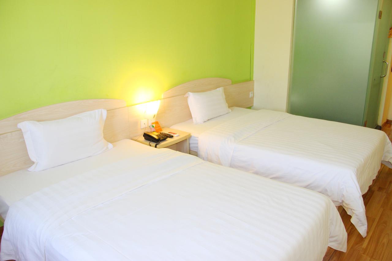 7Days Inn Deyang Zhongjiang Kuishan Park Eksteriør bilde