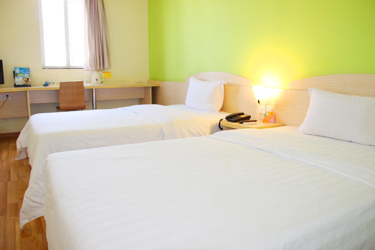 7Days Inn Deyang Zhongjiang Kuishan Park Eksteriør bilde