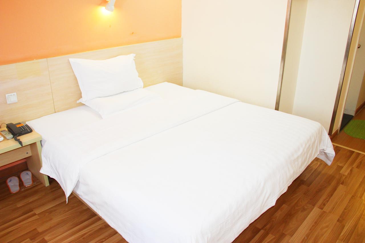7Days Inn Deyang Zhongjiang Kuishan Park Eksteriør bilde